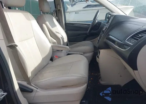 2013 Chrysler Town & Country Touring из США, поврежденный, VIN 2C4RC1BG5DR690161